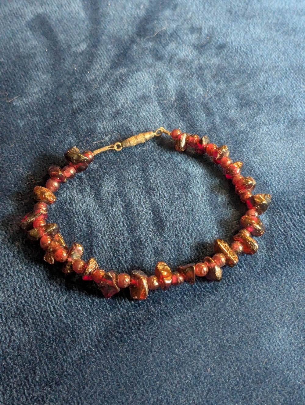 Handcrafted Garnet Chip Women's Bracelet